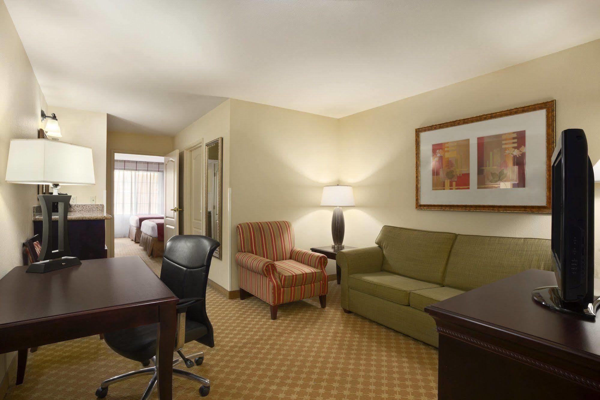 Country Inn & Suites By Radisson, Saskatoon, Sk Kültér fotó